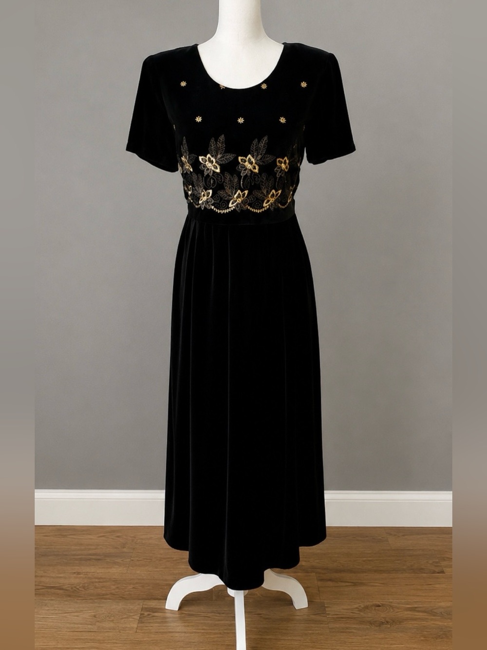 Women’s Vintage Velvet Velour Embroidered Whimsical Cottage Dress Size 6P Small